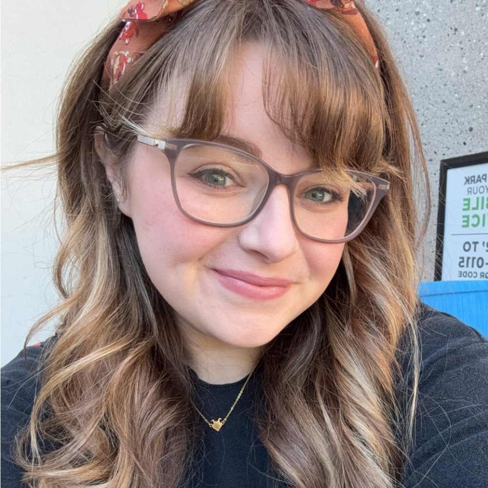 Meet your Posher, Ashley